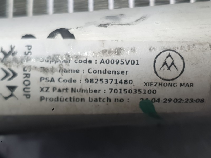 Recambio de condensador / radiador aire acondicionado para opel corsa f (p2jo) 1.2 (68) referencia OEM IAM 9825371480  