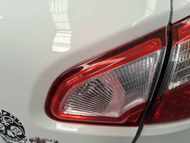 Recambio de piloto trasero derecho interior para nissan qashqai i (j10, nj10) 1.5 dci referencia OEM IAM 26550BR01A  