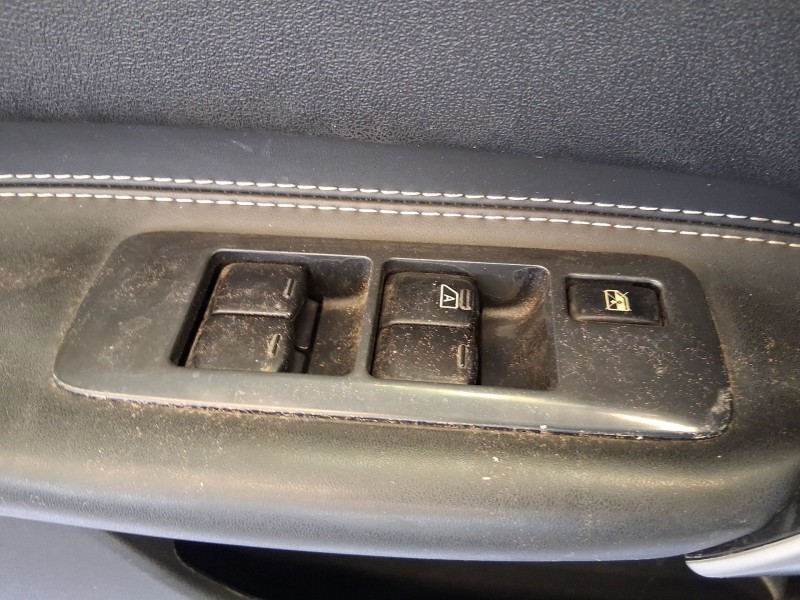 Recambio de mando elevalunas delantero izquierdo para nissan qashqai i (j10, nj10) 1.5 dci referencia OEM IAM 25401BB65B  