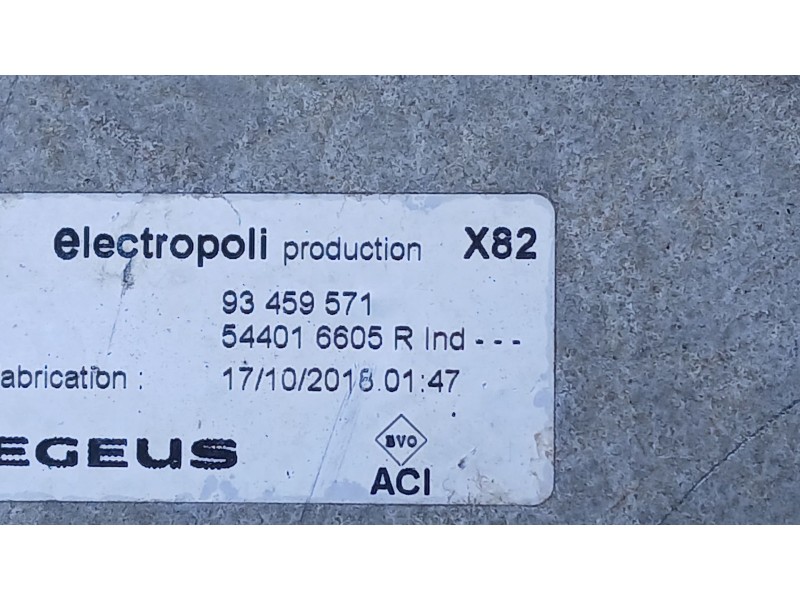 Recambio de puente delantero para renault trafic iii autobús (jg_) 1.6 dci 120 (jgmb) referencia OEM IAM 544016605R  