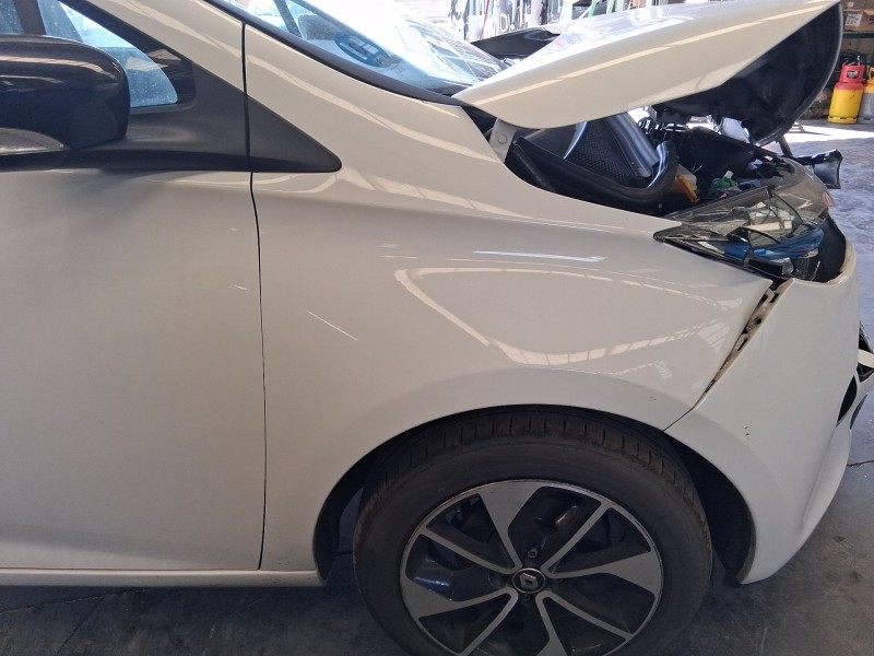 Recambio de aleta delantera derecha para renault zoe (bfm_) zoe referencia OEM IAM 631005416R  