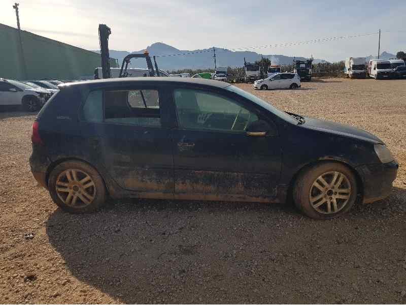 volkswagen golf v berlina (1k1) del año 2007