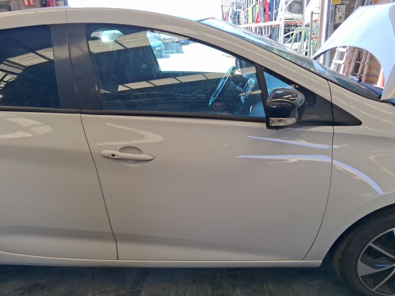 Recambio de puerta delantera derecha para renault zoe (bfm_) zoe referencia OEM IAM 801004005R  