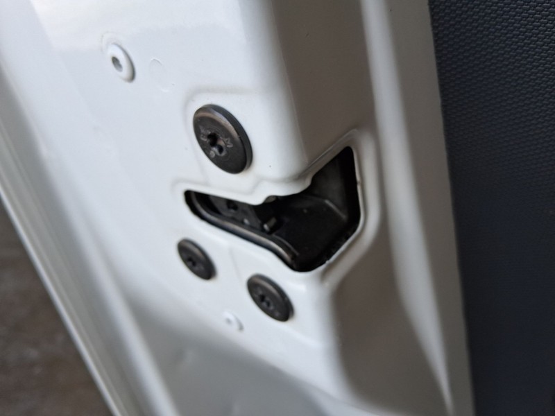 Recambio de cerradura puerta delantera izquierda para renault zoe (bfm_) zoe referencia OEM IAM 805034985R  