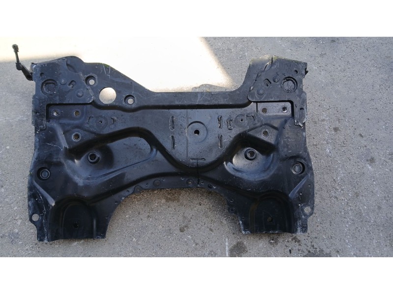 Recambio de puente delantero para peugeot 3008 ii suv (mc_, mr_, mj_, m4_) 1.5 bluehdi 130 referencia OEM IAM 9677071880  7CBV67