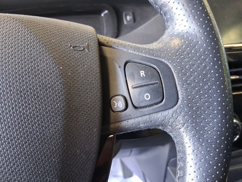 Recambio de volante para renault zoe (bfm_) zoe referencia OEM IAM 484005406R  
