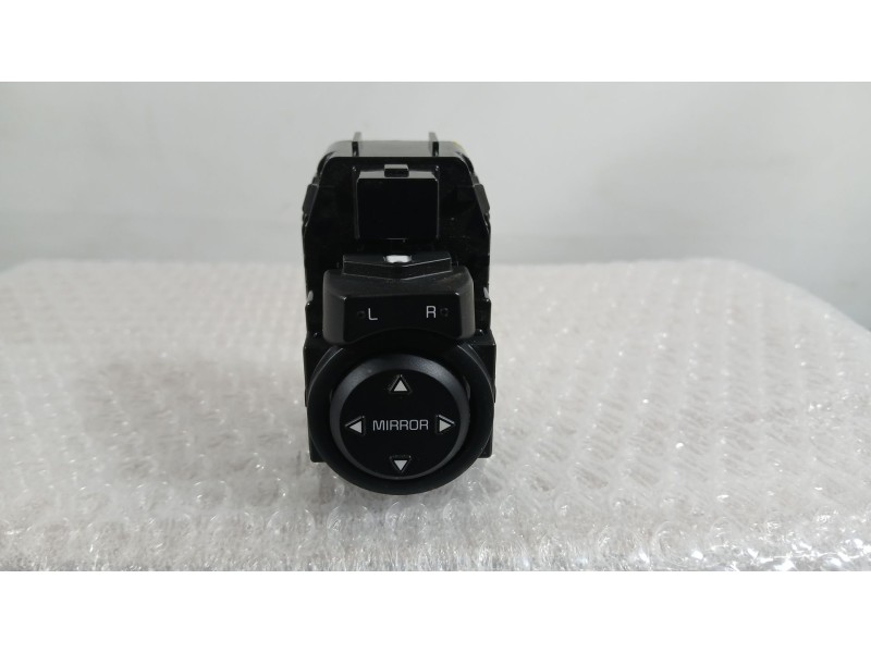 Recambio de mando retrovisor para kia stonic (yb) 1.0 t-gdi eco-dynamics+ referencia OEM IAM 93530H8200  