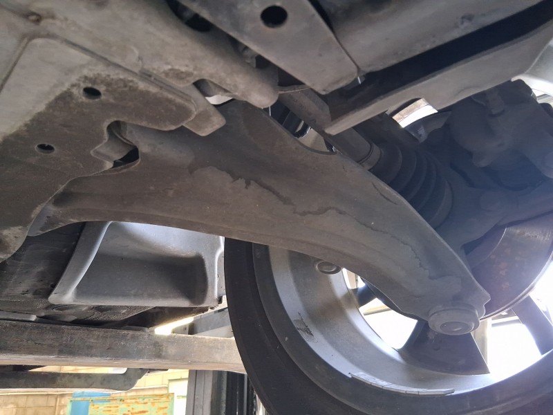 Recambio de brazo suspension inferior delantero izquierdo para renault zoe (bfm_) zoe referencia OEM IAM 545052354R  