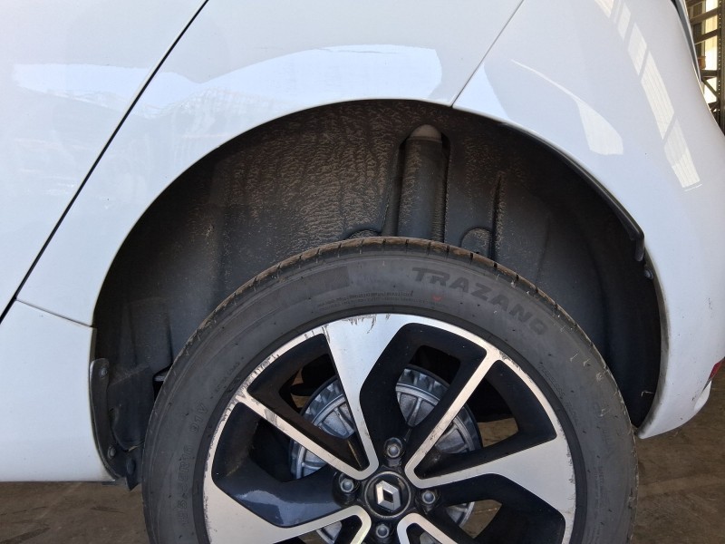Recambio de plastico pase rueda tras. izq. para renault zoe (bfm_) zoe referencia OEM IAM 767497459R  