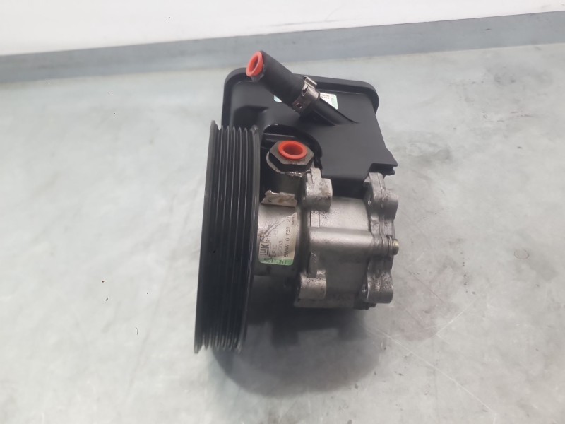 Recambio de bomba direccion para bmw 7 (e65, e66, e67) 730 d referencia OEM IAM 32416779857  