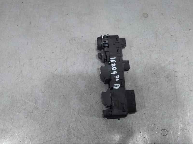 Recambio de mando elevalunas delantero izquierdo para peugeot 208 (p2) active pack referencia OEM IAM 1051977299  C/ MANDO RETRO