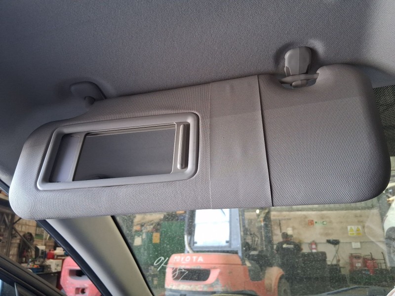 Recambio de parasol izquierdo para mazda 3 (bm, bn) 2.0 referencia OEM IAM GHR169320BFKZ  