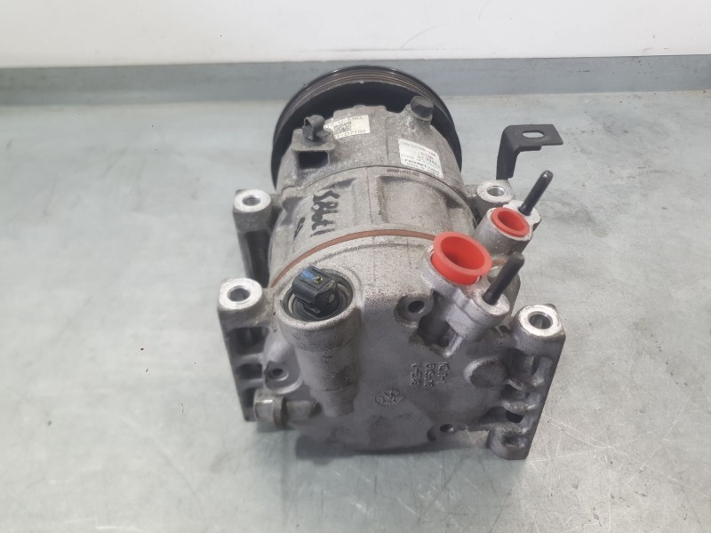 Recambio de compresor aire acondicionado para hyundai tucson (tl, tle) 1.7 crdi referencia OEM IAM 97701D7100  