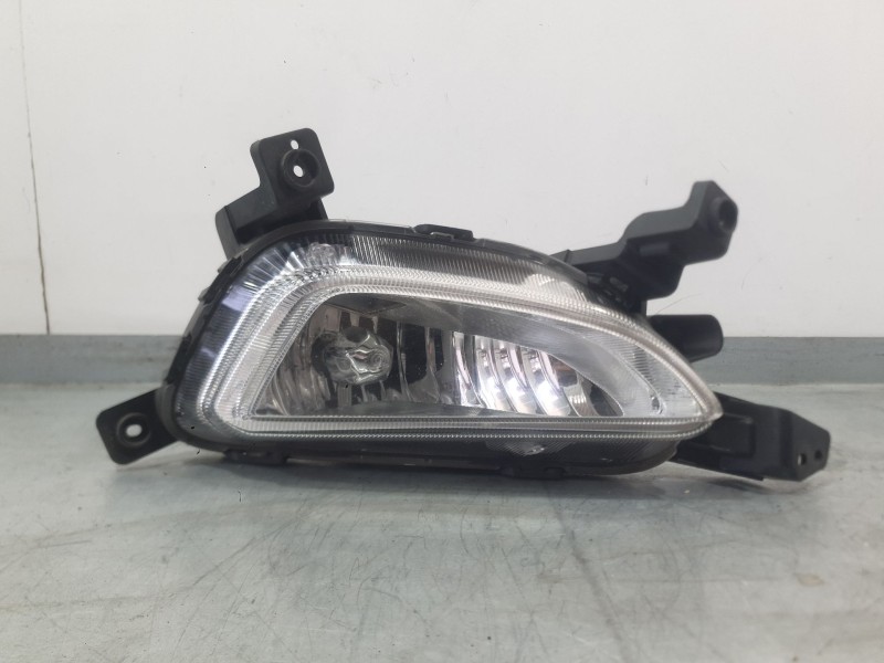 Recambio de faro antiniebla derecho para hyundai tucson (tl, tle) 1.7 crdi referencia OEM IAM 92202D7000  