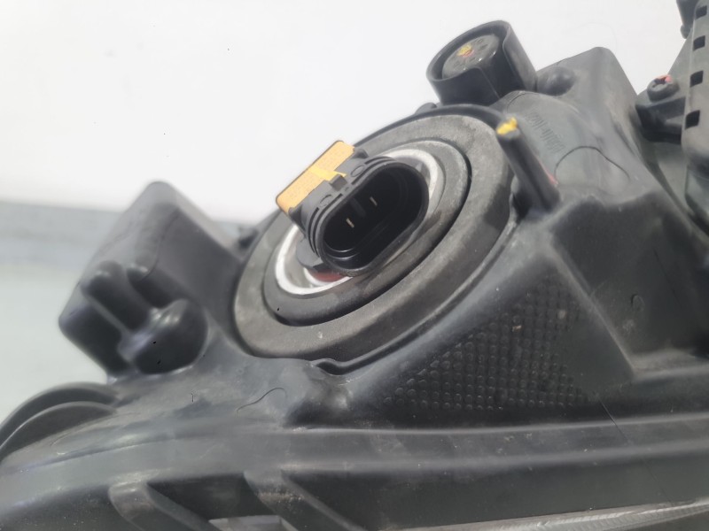 Recambio de faro antiniebla izquierdo para hyundai tucson (tl, tle) 1.7 crdi referencia OEM IAM 92201D7000  