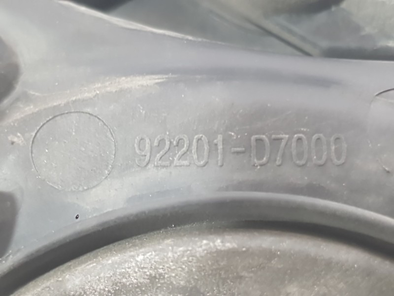 Recambio de faro antiniebla izquierdo para hyundai tucson (tl, tle) 1.7 crdi referencia OEM IAM 92201D7000  