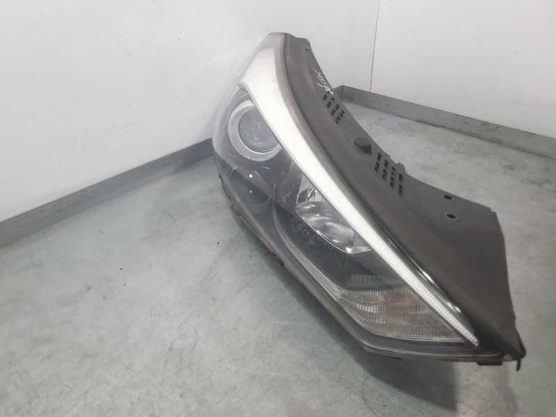 Recambio de faro derecho para hyundai tucson (tl, tle) 1.7 crdi referencia OEM IAM 92102D7101  