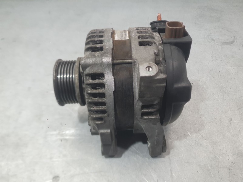 Recambio de alternador para toyota auris (_e15_) 1.4 d-4d (nde150_) referencia OEM IAM 2706033100  