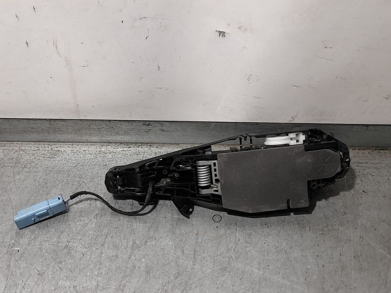 Recambio de maneta exterior delantera derecha para ds 7 crossback performance line referencia OEM IAM 967853201T  