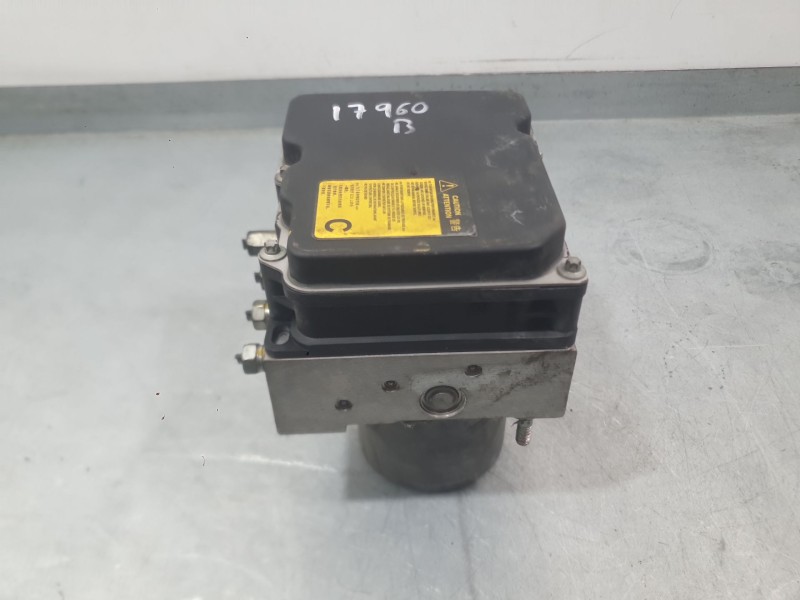 Recambio de abs para toyota auris (_e15_) 1.4 d-4d (nde150_) referencia OEM IAM 8954102200  