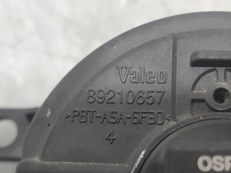 Recambio de faro antiniebla izquierdo para toyota auris (_e15_) 1.4 d-4d (nde150_) referencia OEM IAM 812200D042  