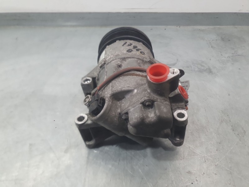 Recambio de compresor aire acondicionado para toyota auris (_e15_) 1.4 d-4d (nde150_) referencia OEM IAM 883100D330  