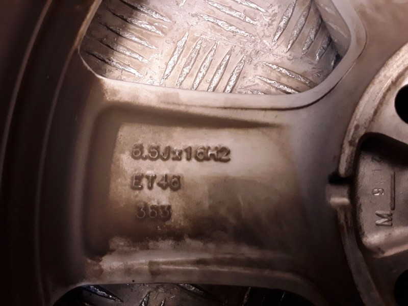 Recambio de llanta aluminio para volkswagen golf vii (5g1, bq1, be1, be2) 1.4 tsi referencia OEM IAM 6.5X16 5 TORN ET46 ALUMINIO