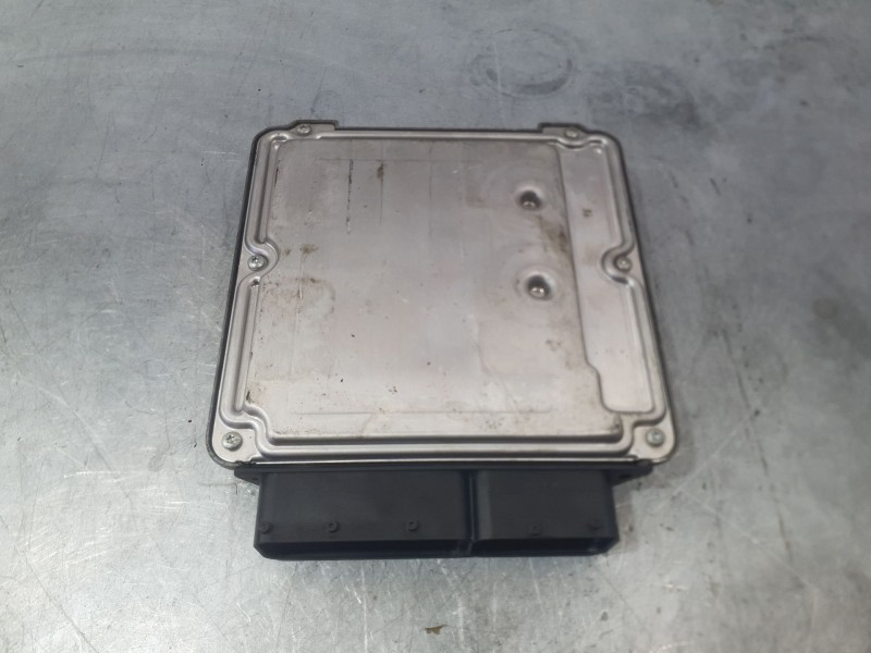 Recambio de centralita motor uce para seat toledo iii (5p2) 1.9 tdi referencia OEM IAM   