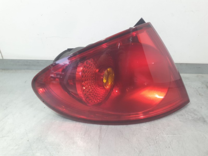 Recambio de piloto trasero izquierdo para seat toledo iii (5p2) 1.9 tdi referencia OEM IAM 5P5945111A9B9  