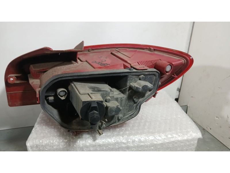 Recambio de piloto trasero izquierdo para seat ibiza iv sc (6j1, 6p5) 1.4 referencia OEM IAM 6J3945095F  