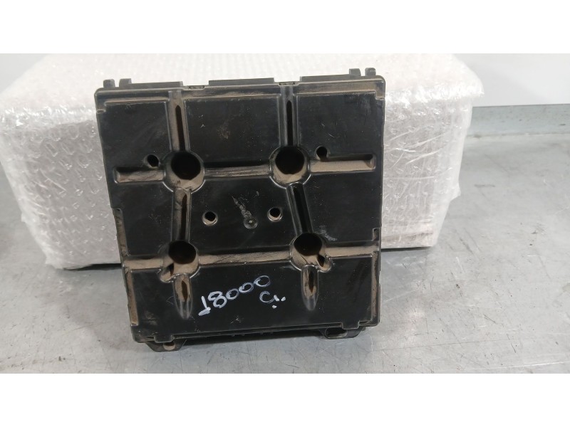 Recambio de caja reles / fusibles para seat ibiza iv sc (6j1, 6p5) 1.4 referencia OEM IAM 6R0937548F  
