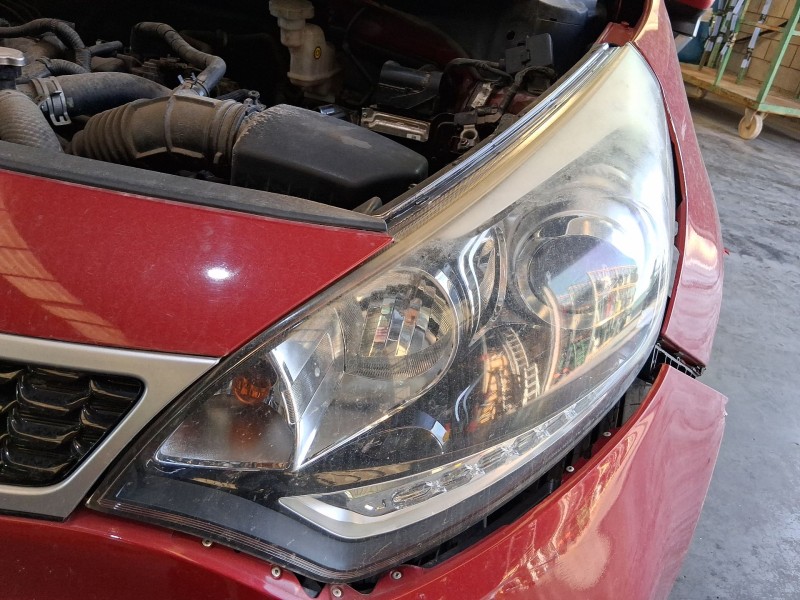 Recambio de faro izquierdo para kia rio iii (ub) 1.2 cvvt referencia OEM IAM 921011W290  