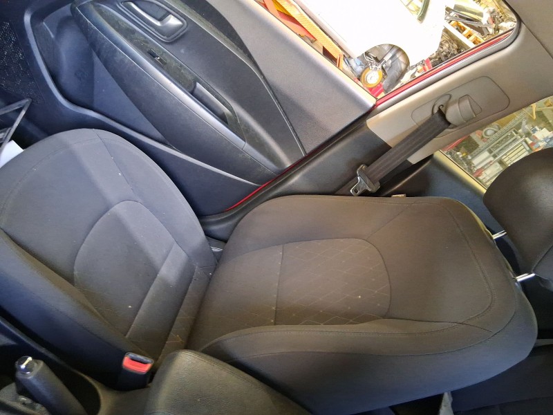 Recambio de asiento delantero derecho para kia rio iii (ub) 1.2 cvvt referencia OEM IAM   