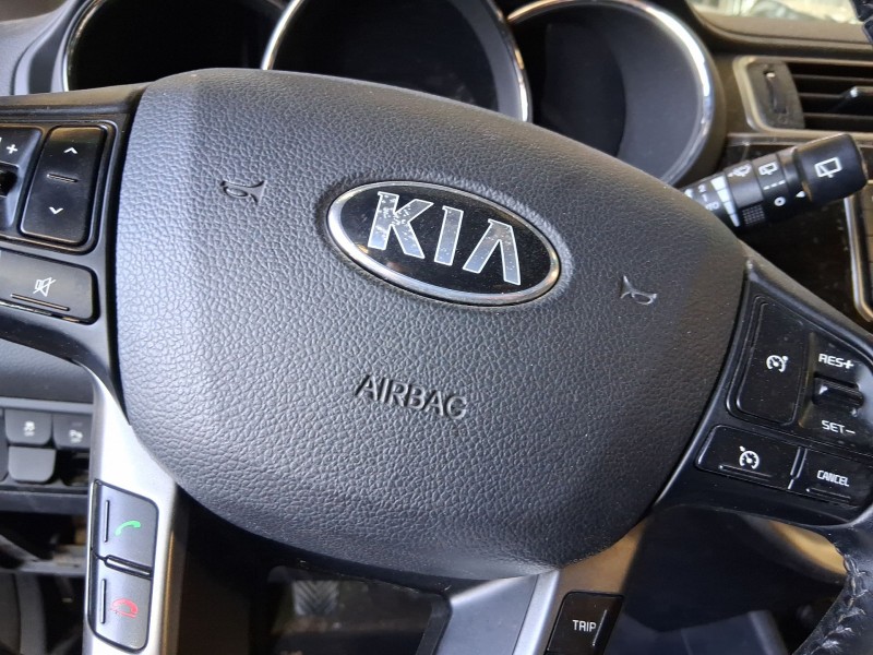 Recambio de kit airbag para kia rio iii (ub) 1.2 cvvt referencia OEM IAM 569001W100HU C/SALPICADERO Y PRETENSORES 569001W100HU C