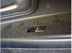 MANDO ELEVALUNAS DELANTERO DERECHO 935751W010 