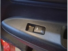 MANDO ELEVALUNAS TRASERO DERECHO 935801W010 