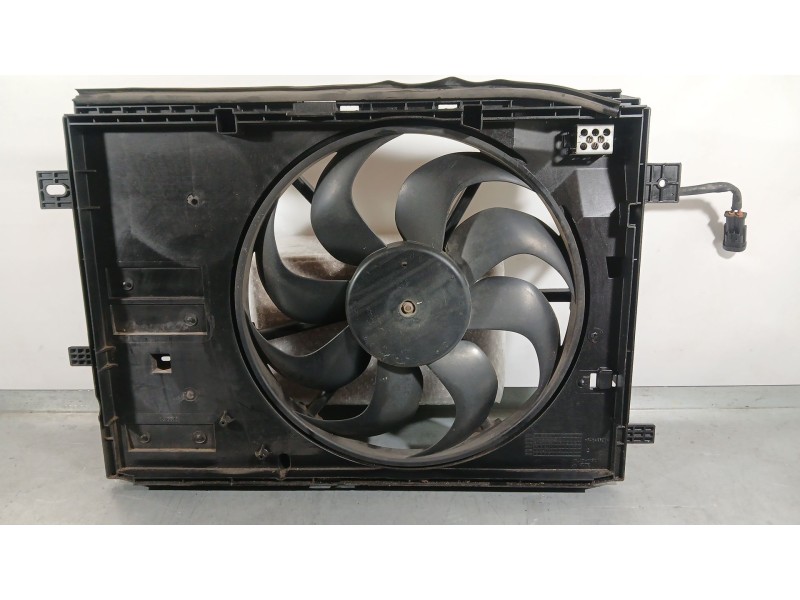 Recambio de electroventilador para citroën c4 picasso ii 1.6 bluehdi 120 referencia OEM IAM 9836636780  