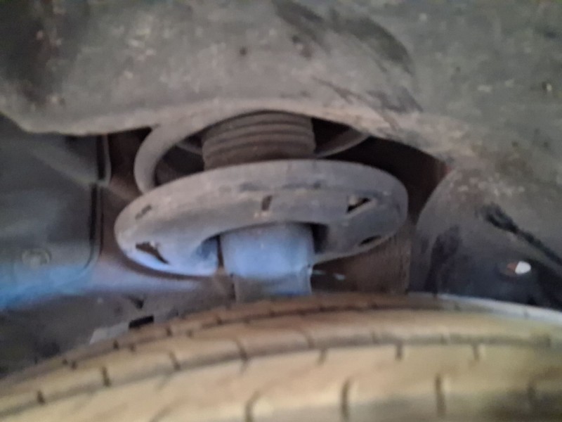 Recambio de amortiguador delantero derecho para mazda 3 (bm, bn) 2.0 referencia OEM IAM BHS234700A  
