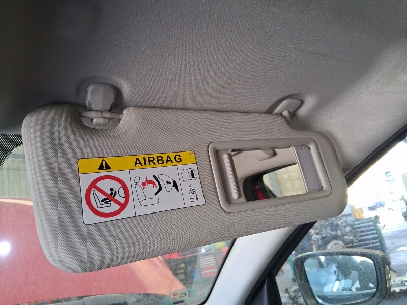 Recambio de parasol derecho para mazda 3 (bm, bn) 2.0 referencia OEM IAM BHS269270A75  