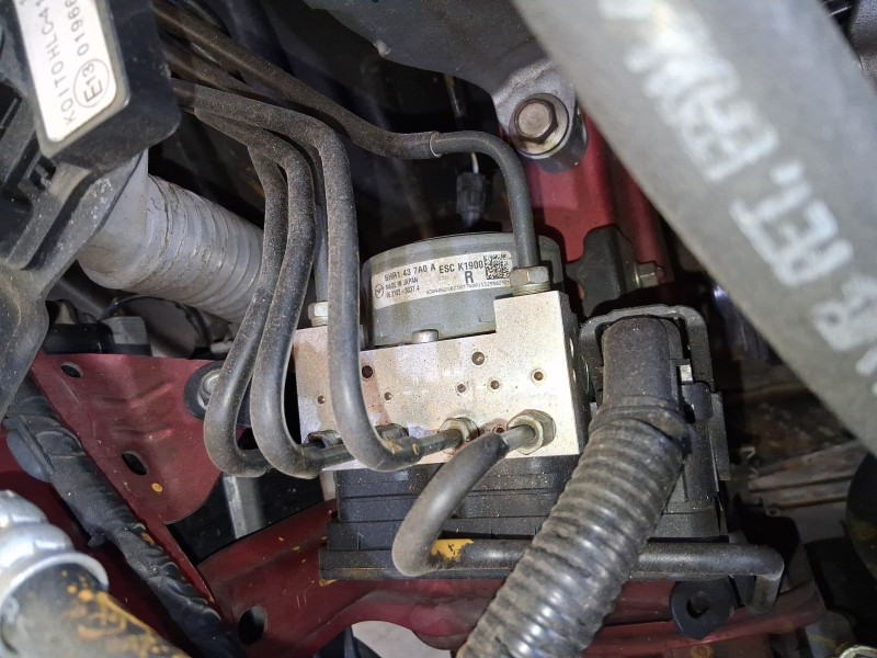 Recambio de abs para mazda 3 (bm, bn) 2.0 referencia OEM IAM B4Y2437A0B  