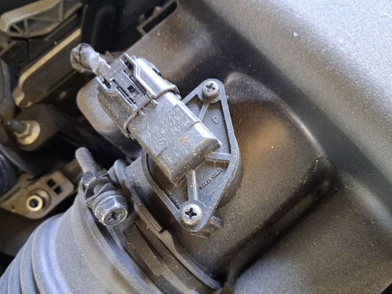 Recambio de caudalimetro para mazda 3 (bm, bn) 2.0 referencia OEM IAM PE0113215  