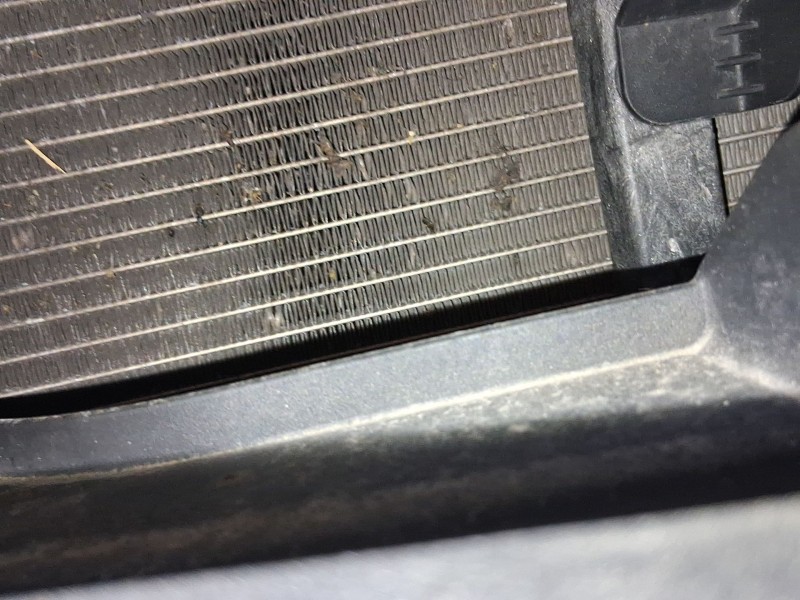 Recambio de condensador / radiador aire acondicionado para mazda 3 (bm, bn) 2.0 referencia OEM IAM GHR161480B  