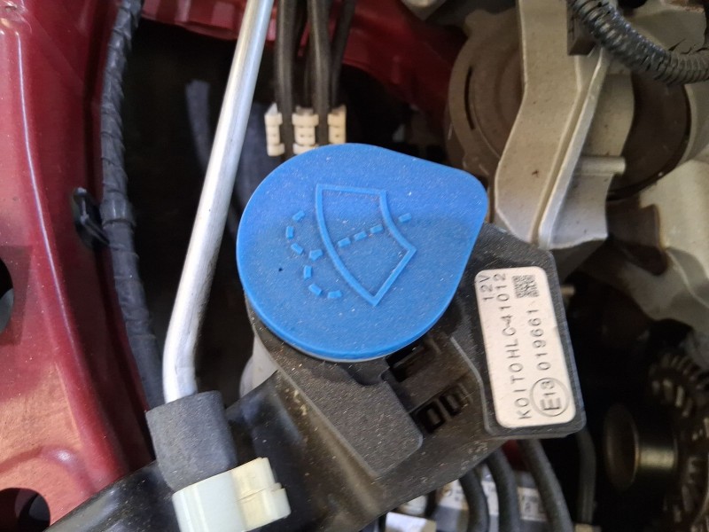 Recambio de deposito limpia para mazda 3 (bm, bn) 2.0 referencia OEM IAM GHR167481  