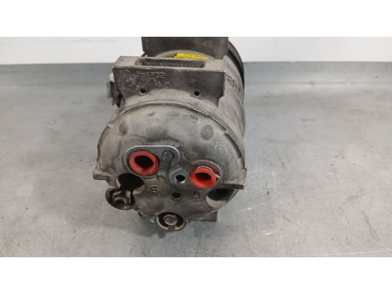 Recambio de compresor aire acondicionado para volvo s40 i (644) 2.0 t referencia OEM IAM 8601535  