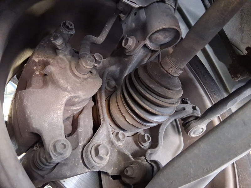 Recambio de mangueta delantera derecha para mazda 3 (bm, bn) 2.0 referencia OEM IAM B45A33021  