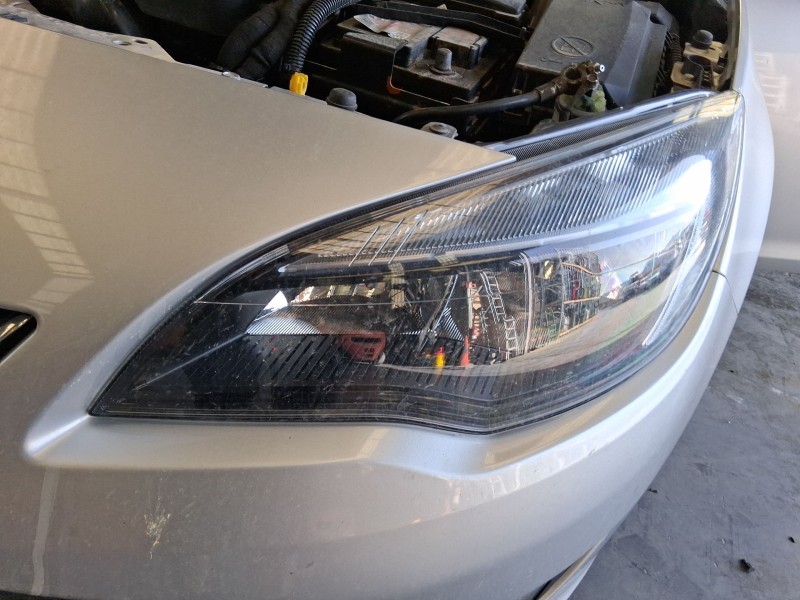 Recambio de faro izquierdo para opel astra j (p10) 1.7 cdti (68) referencia OEM IAM 13365290  