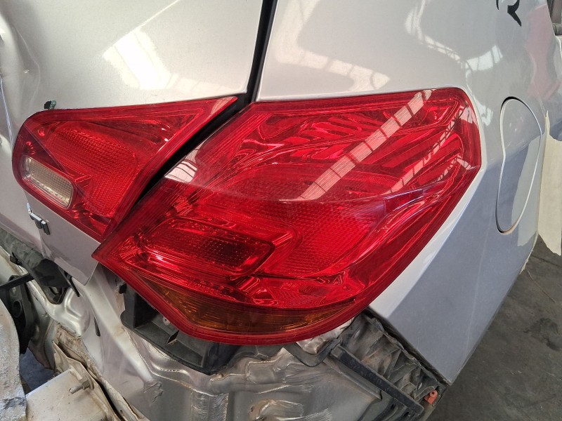 Recambio de piloto trasero derecho exterior para opel astra j (p10) 1.7 cdti (68) referencia OEM IAM 13306454  