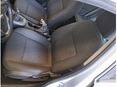 ASIENTO DELANTERO IZQUIERDO 