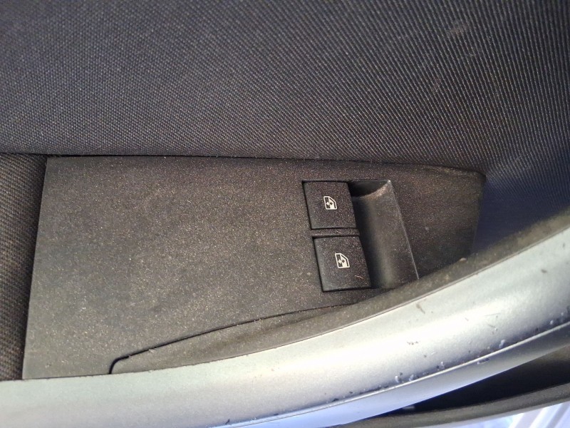 Recambio de mando elevalunas delantero izquierdo para opel astra j (p10) 1.7 cdti (68) referencia OEM IAM 13305978 C/MANDO RETRO