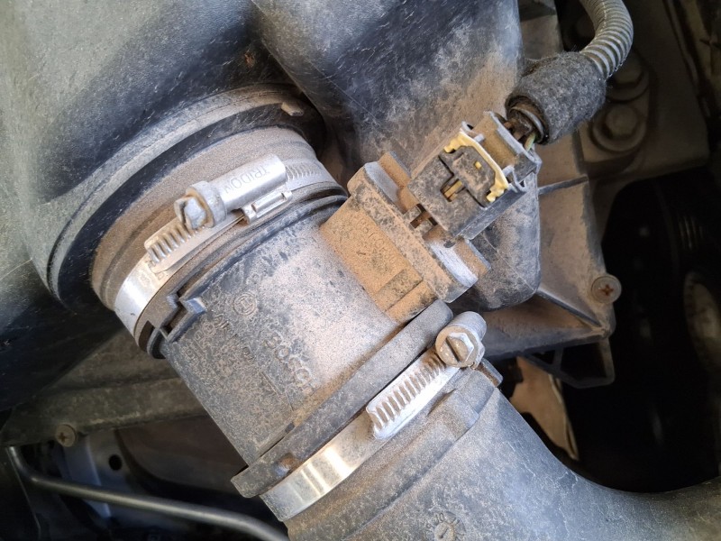 Recambio de caudalimetro para opel astra j (p10) 1.7 cdti (68) referencia OEM IAM 12671616  